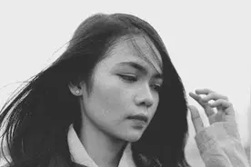 离婚女人过了50，不需要婚姻也不需要男人，两个过来人说出实话图片