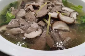 猪肝汤怎么做才好喝？掌握正确的方法，汤体清澈，猪肝滑嫩无腥味图片