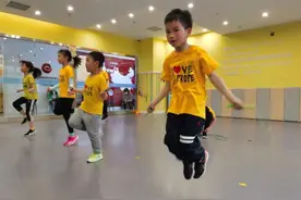 花6880元报班学跳绳，值不值？图片