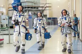 俄罗斯“联盟MS-19”号载人飞船与国际空间站成功对接图片