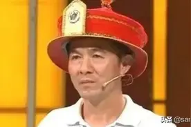 八旗贵族后裔头戴祖传“龙帽”鉴宝，专家看后大怒：赶紧摘下来！图片