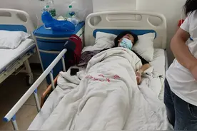 江西抚州：15岁女生被罚深蹲 做了200个后 她患上横纹肌溶解症图片
