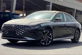 实拍现代全新一代雅尊 这款旗舰轿车若国产 有戏吗？图片