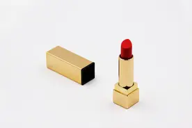 科学护肤｜使用口红应注意什么图片