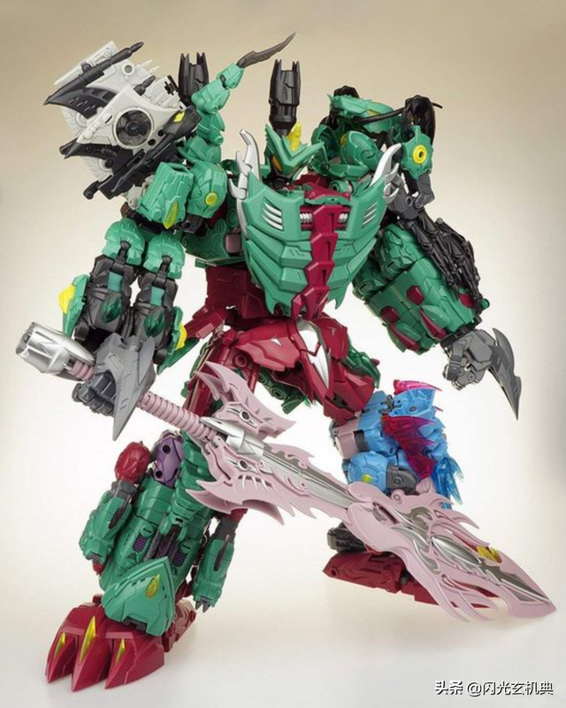 变形金刚动漫人物:狂派霸天虎隐者战士-海底狂魔 TFC版