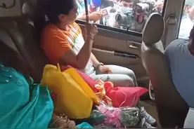 印度拿了块银牌，举国欢庆！说好击败中国，现在被摁着摩擦图片