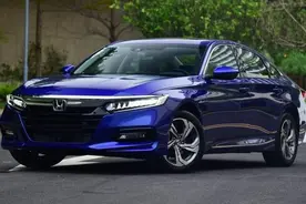 传祺GA6对标雅阁，除了价格比不过，实力还是可以拼的图片