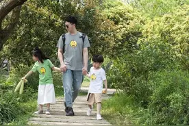 林某“深情人设”崩塌，现任跑去墓碑前炫耀，大舅哥发文五味杂陈图片