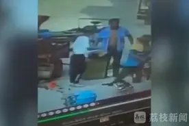 网传湖北一粗心妈妈将仨孩子准考证当废品全卖了 教育局回应图片