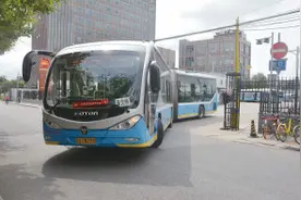 方便！明起，北京公交地铁实现“一码通乘”图片