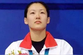 伏明霞夫君梁锦松：与相差两岁的岳父那些尴尬而感动的时光图片