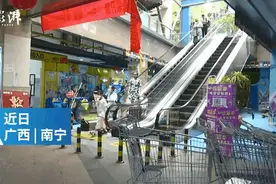 火了！外卖小哥飞身擒贼后匆匆离开：我还有单图片