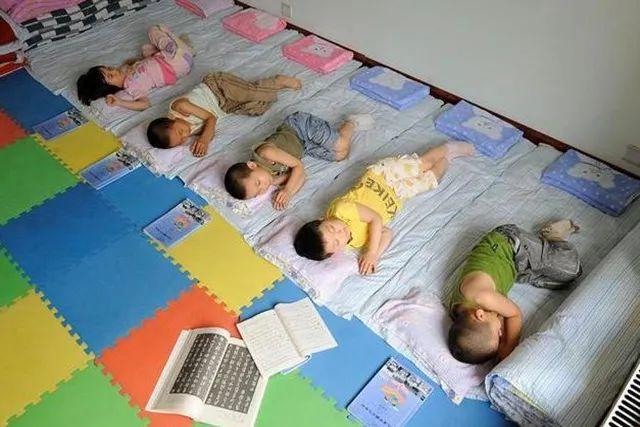 幼儿园公立好还是私立好？能上公立尽量上公立，超前教育是个隐患