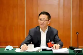 任省委书记5天后，阮成发辞去云南省长职务，王予波任代省长图片