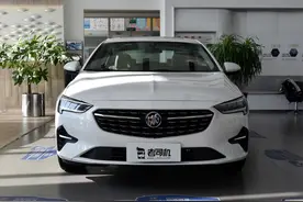 9AT很平顺，车身很大气开着有面子，实拍别克君威图片