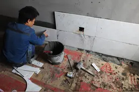 卫生间做完防水，贴不上瓷砖？都是因为泥瓦工人不懂这些方法图片