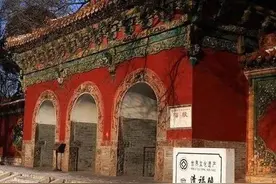 嫁努尔哈赤37载，助他成大业；却被遗弃，遭儿杀，死后24年被刨坟图片