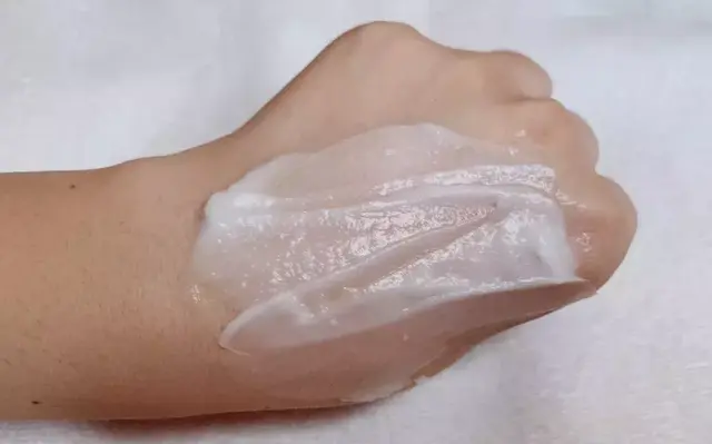 不粘糊的身体乳