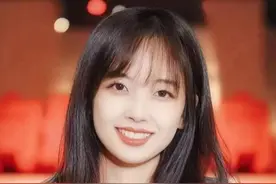 有着清纯“初恋脸”的央视美女记者王冰冰，靠颜值能走多远？图片
