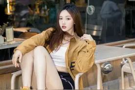 靴子+裙子=初秋“王炸组合”，太好看了图片