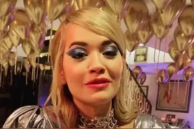 英国女歌手开多人派对庆生，被罚1万英镑，举办餐厅拒绝警方调查图片