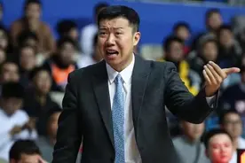 雷蒙道歉上热搜，无名小将一夜成名，网友：你凭什么叫他郅哥？图片