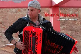 手风琴，这个 feel 倍儿爽！西班牙神曲《Despacito》图片