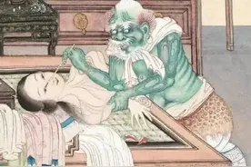 清朝一幅女鬼图，很多网友都不敢看，放大你看她在干什么图片