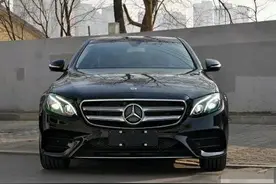 奔驰E200L四驱，最低落地价格大概需要多少钱？口碑如何呢？图片