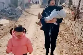 江苏：女童对着墓地喊爸爸，自己会乖多吃饭，什么时候爸爸能回来图片