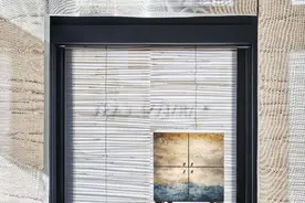 奢侈品跨界做软装？墙上贴这个，土豪身份再也藏不住了图片