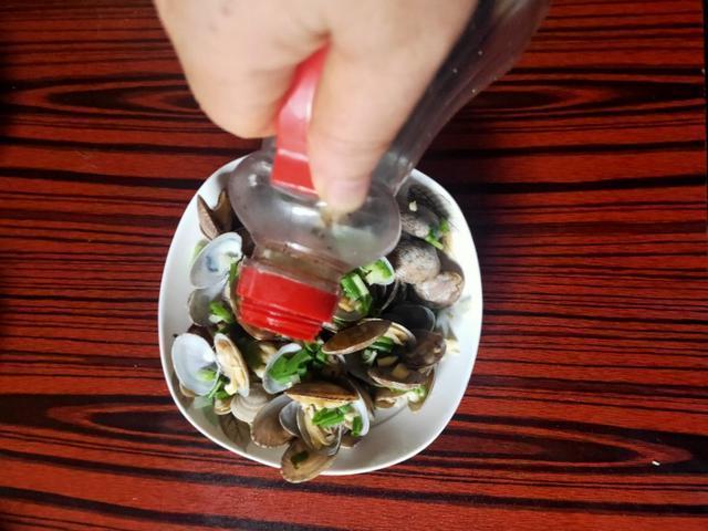 葱油花蛤的做法