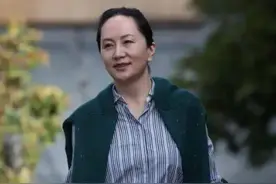 孟晚舟才是时尚标杆，把脚镣戴成潮流单品，香奈儿都忍不住跟风图片