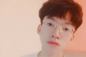 英雄联盟路人走A怪传授新版本ADC教学 最全的细节对线都在这里！图片