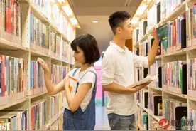 大学四年从不社交，只会闷头学习的“书呆子”，现况如何图片