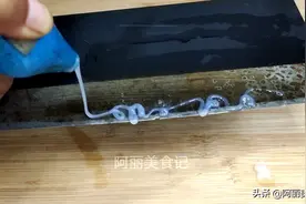 菜刀上挤点牙膏，非常实用，每家每户都用得到，赶紧去试试图片