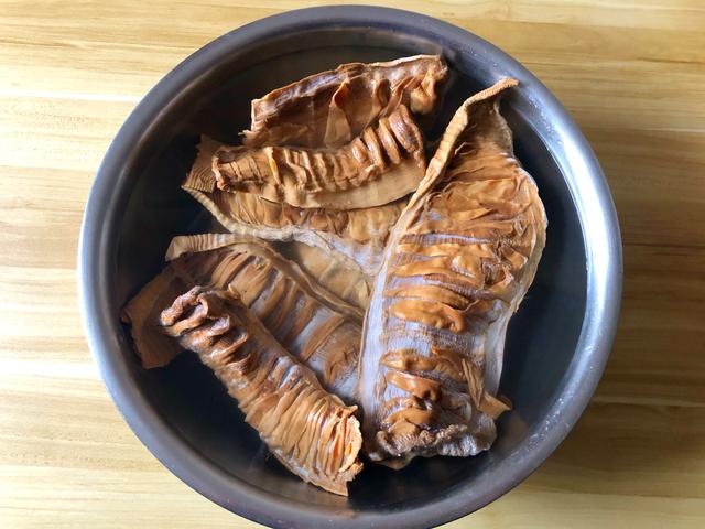 笋干的正确泡发方法，简单几步就搞定，鲜嫩又美味，快试试