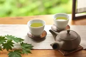 喝茶到底有益健康吗？喝红茶好，还是绿茶好？图片