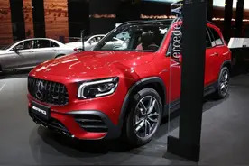 不到50万的7座性能车，奔驰AMG GLB35预售46万元起图片