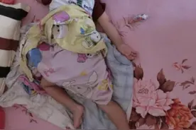心理学家：孩子常用这“姿势”睡觉，暗示内心很孤单，家长别忽视图片