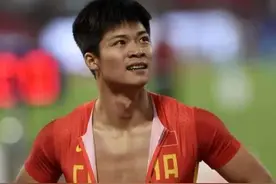 林丹曾经在节目中秀扣篮，苏炳添更厉害，1米5的时候就能扣了图片