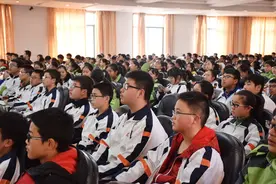 初中就开始近视眼的同学，一般有以下三种原因，很多同学却不知道图片