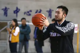 睢冉：我不会像狗一样巴结老板 陈林坚：老板生日快乐图片
