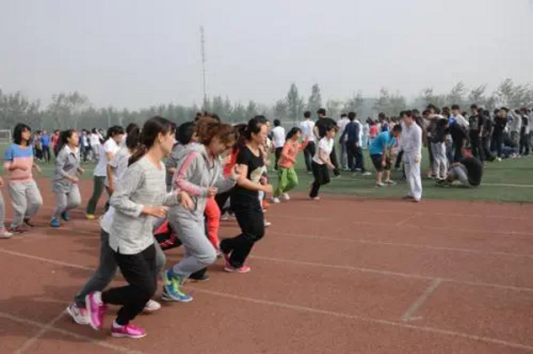 体育老师认可的省力“跑步”法，让长跑也不累了，中考生记得收藏