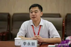 母亲给他3万块，他还母亲900亿，自己账上还躺着400亿图片