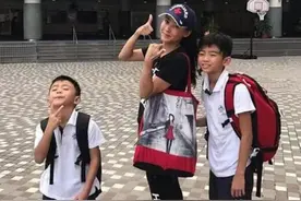 张柏芝两个孩子频繁换学校，大儿子成绩不好，对妈妈也爱答不理图片