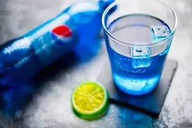 每天喝一瓶吸脂可乐，就能越喝越瘦？营养师：无法解救你的大肚腩图片