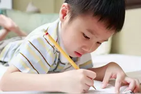 别再炫耀宝宝2岁会背诗了，引导方法错误，对孩子真没什么好处图片