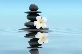 3个月的暧昧，让我明白：“心存幻想，才是情爱里的万痛之源”图片