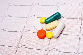 心电图写着：窦性心律，ST段改变T波倒置。是心脏病？医生辟谣图片